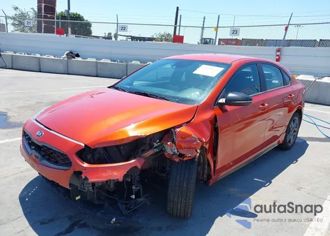 2021 Kia Forte Gt-Line z USA, uszkodzony, nr VIN 3KPF34AD4ME411909